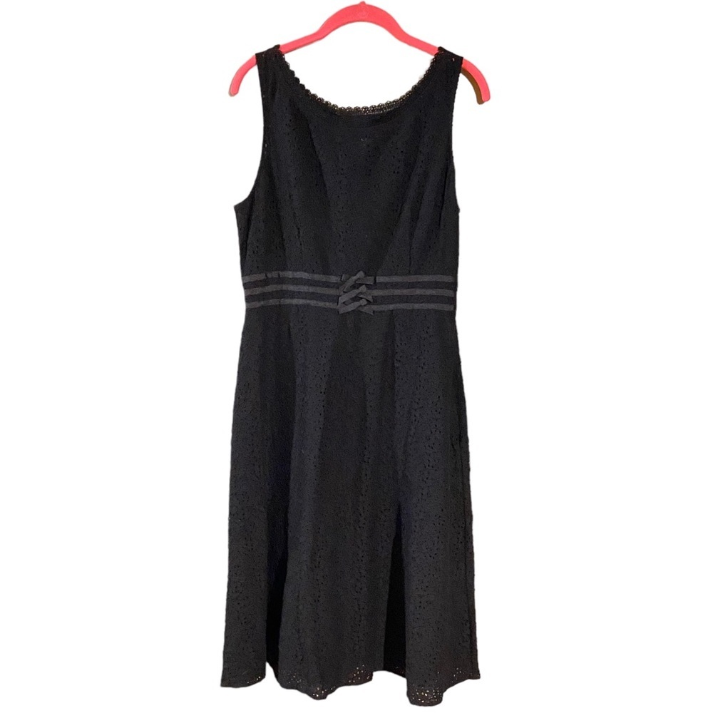 Black Lace Fit & Flare A-Line Dress Sleeveless Classic Cocktail Size 12